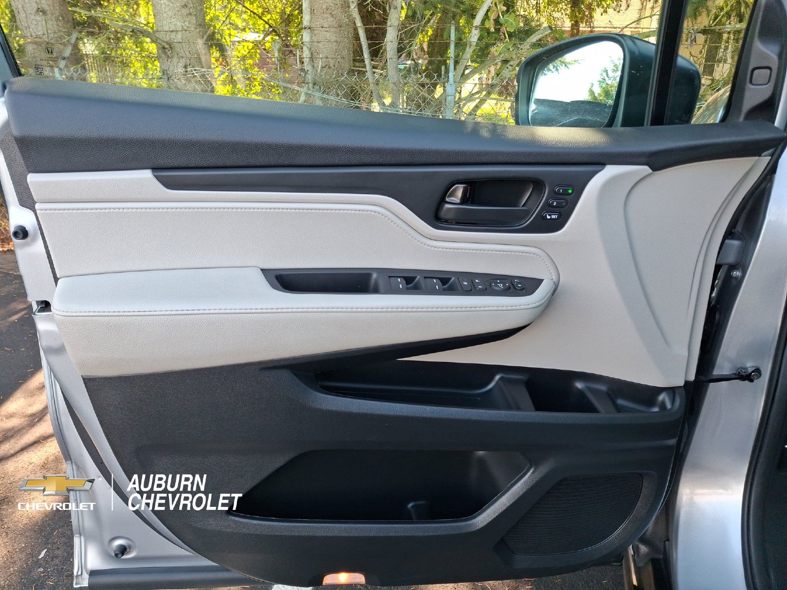 Used 2025 Honda Odyssey EX-L image 12
