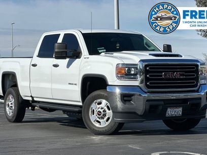 Used 2019 GMC Sierra 2500 Base w/ Sierra Convenience Package