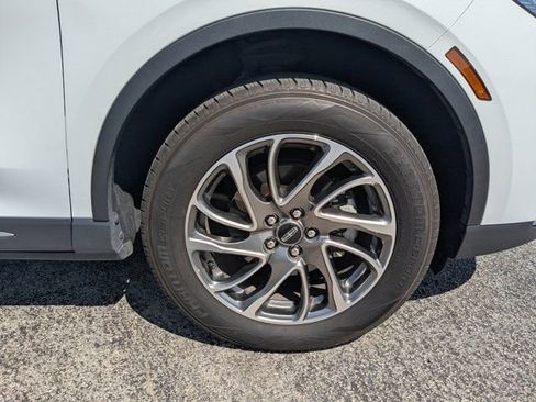 Used 2022 Lincoln Corsair FWD image 12