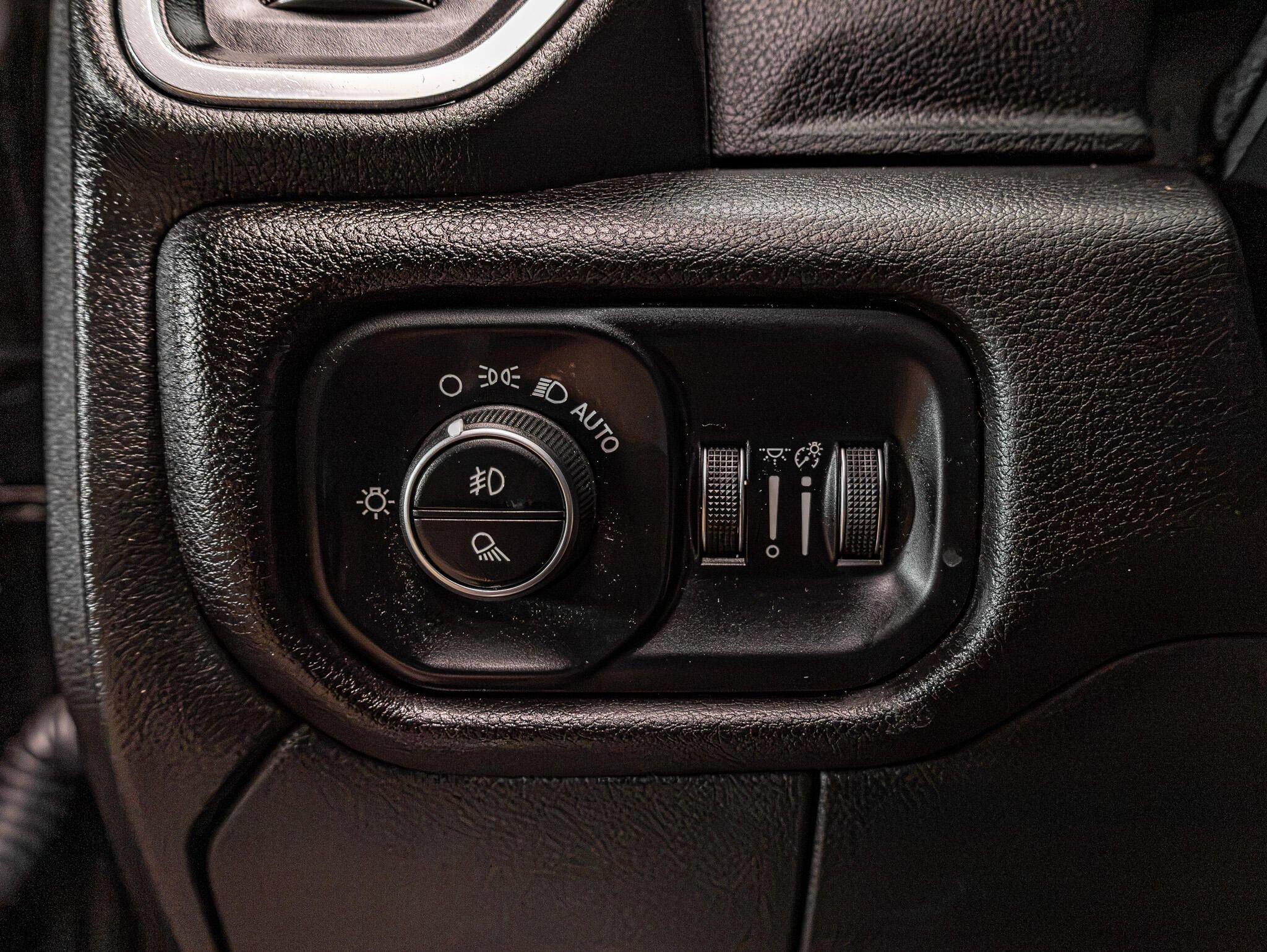 Used 2022 RAM 2500 Laramie w/ Night Edition AWD/4WD image 20