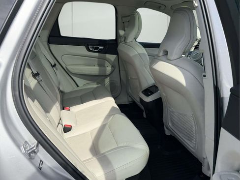 Used 2021 Volvo XC60 T5 Inscription w/ Protection Package Premier FWD image 12