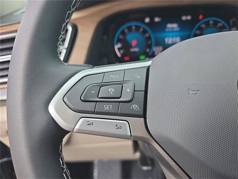 New 2026 Volkswagen Atlas SE image 23