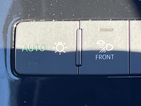 Used 2025 Audi Q3 2.0T Premium image 63