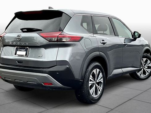 Used 2023 Nissan Rogue SV image 12