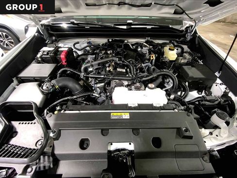 Certified 2025 Toyota Tacoma SR image 28