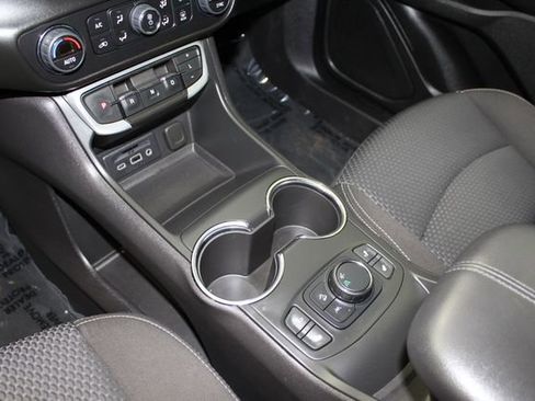 Used 2022 GMC Terrain SLE w/ Driver Convenience Package FWD image 21