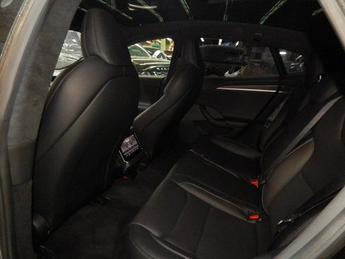 Used 2021 Tesla Model S Plaid image 18