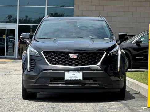 Used 2023 Cadillac XT4 Sport w/ Cold Weather Package FWD image 9