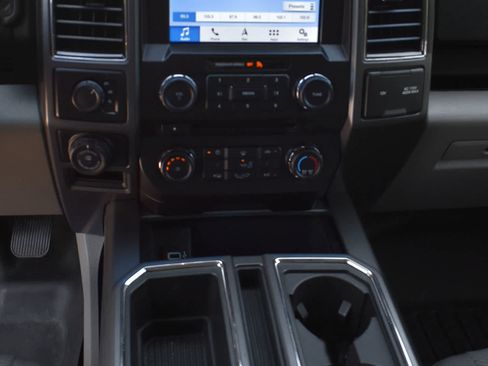 Used 2018 Ford F150 XLT w/ Equipment Group 302A Luxury AWD/4WD image 15