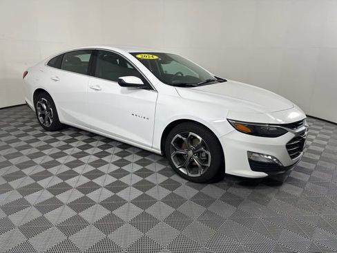 Used 2024 Chevrolet Malibu LT FWD image 3