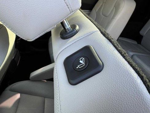 Used 2022 Kia Telluride SX FWD image 47