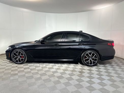 Used 2023 BMW M550i xDrive w/ Executive Package image 3