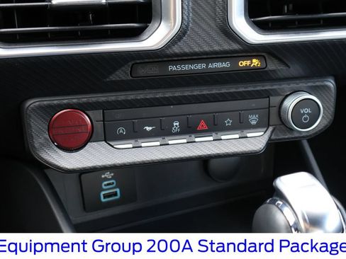Used 2025 Ford Mustang Premium RWD image 31