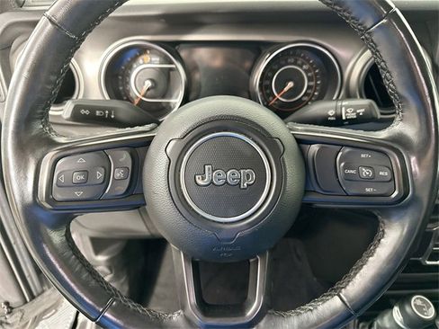 Used 2021 Jeep Gladiator Sport image 19
