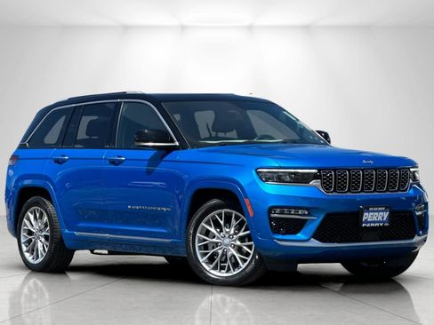 Used 2023 Jeep Grand Cherokee Summit w/ Adv Protech Group IV AWD/4WD image 1