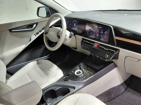 Used 2023 Kia Niro Wind FWD image 24