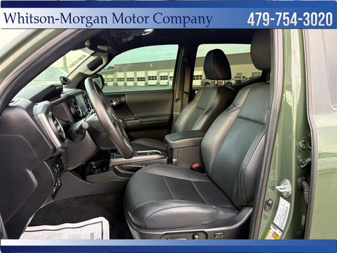 Used 2022 Toyota Tacoma TRD Off-Road w/ TRD Premium Off Road Package image 9