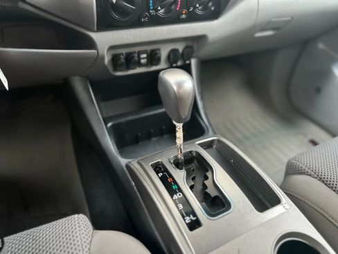 Used 2012 Toyota Tacoma 4x4 Double Cab w/ TRD Sport Pkg image 22