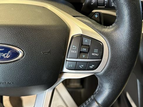Used 2020 Ford Explorer XLT w/ Equipment Group 202A AWD/4WD image 11