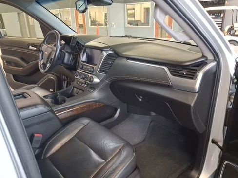 Used 2019 Chevrolet Tahoe LT image 38