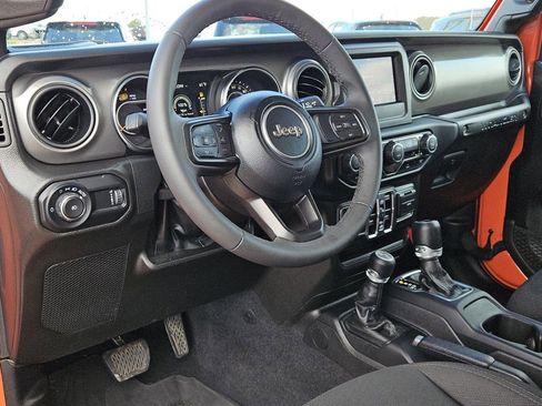 Used 2023 Jeep Wrangler Unlimited Sport image 10