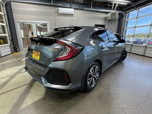 Used 2019 Honda Civic EX image 5