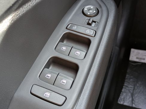 New 2026 Hyundai Venue SE image 26