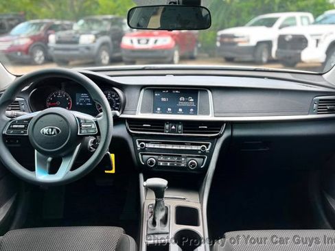 Used 2020 Kia Optima LX FWD image 22