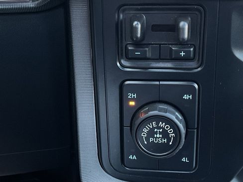 Used 2024 Ford F150 Platinum w/ Equipment Group 702A High image 48