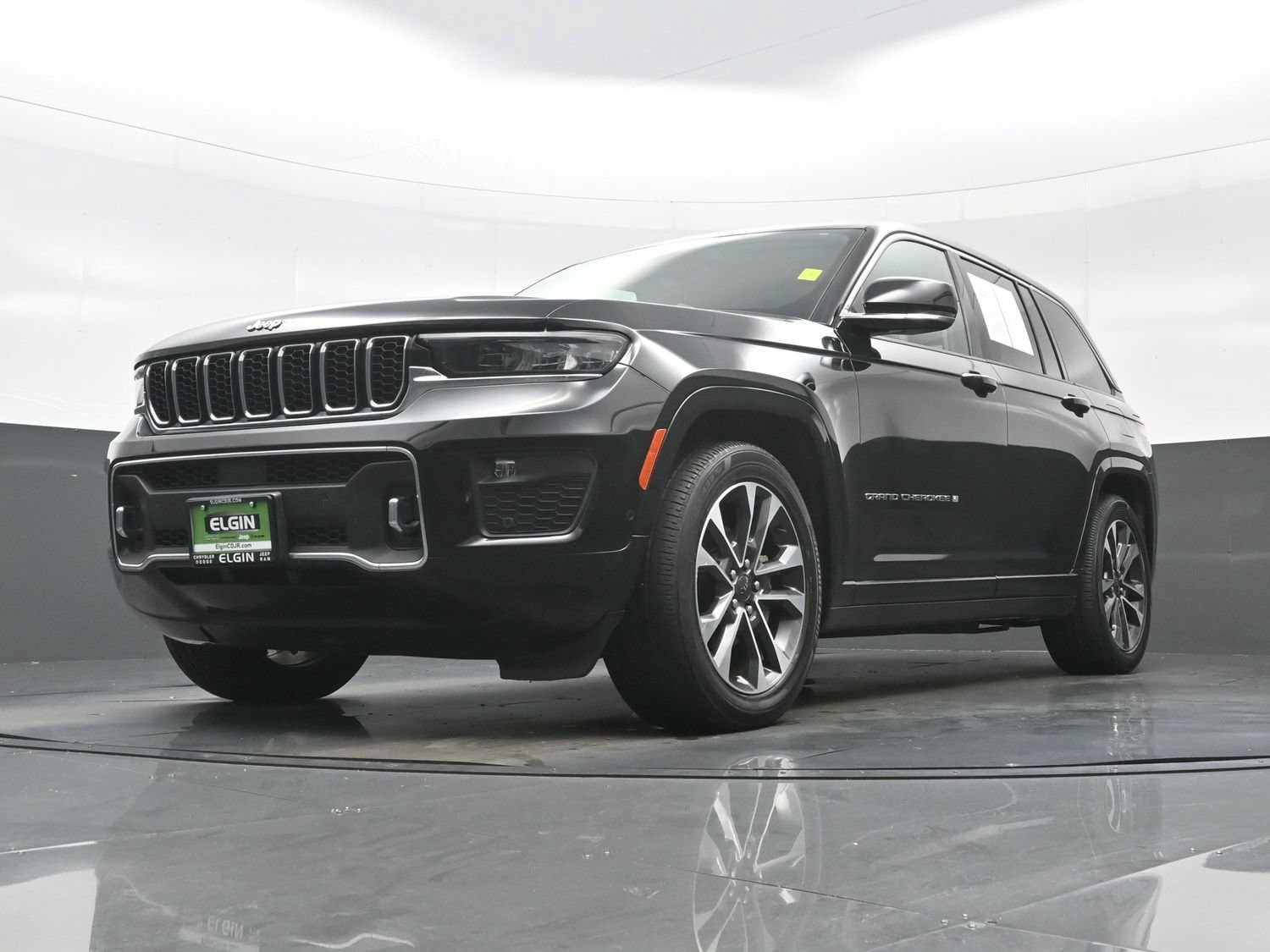Used 2022 Jeep Grand Cherokee Overland AWD/4WD image 30