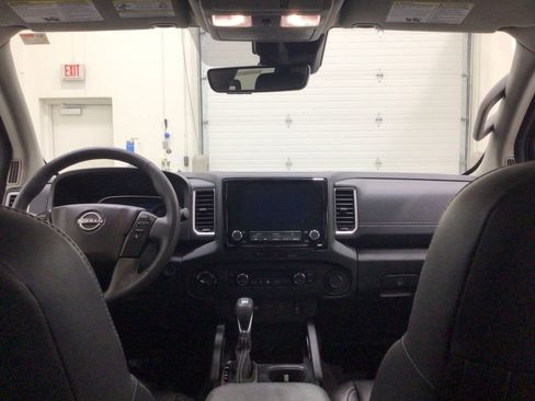 Used 2024 Nissan Frontier SL w/ Technology Package image 19
