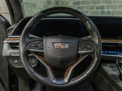 Used 2023 Cadillac Escalade ESV Sport Platinum w/ LPO, ONYX Package AWD/4WD image 32