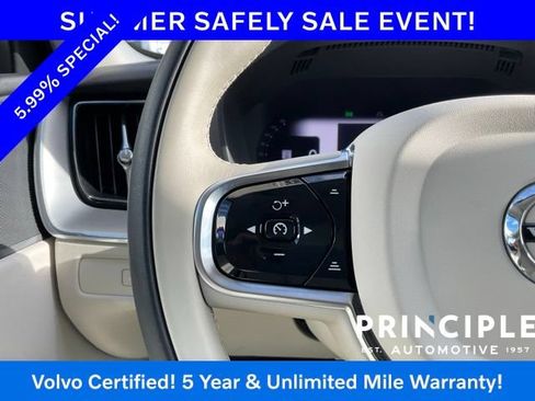 Certified 2024 Volvo XC60 B5 Core AWD/4WD image 19