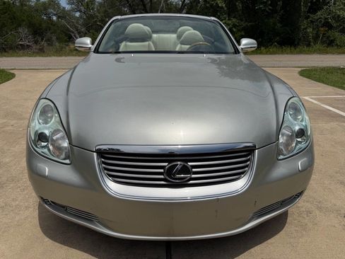 Used 2005 Lexus SC 430 Convertible RWD image 3