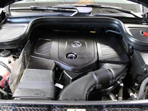 Used 2024 Mercedes-Benz GLE 450e 4MATIC w/ Warmth & Comfort Package image 32