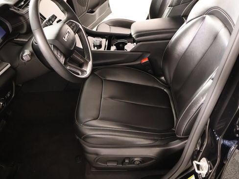 Used 2023 Jeep Grand Cherokee Limited w/ Black Appearance Package AWD/4WD image 12