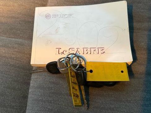 Used 2002 Buick Le Sabre Custom w/ Luxury Pkg FWD image 18