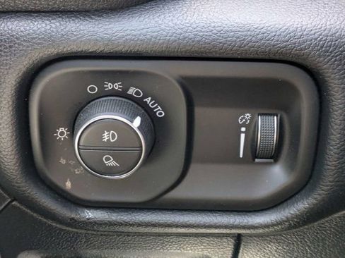 Used 2021 RAM 1500 Big Horn AWD/4WD image 24