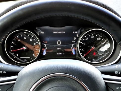 Used 2019 Jeep Compass Limited image 23