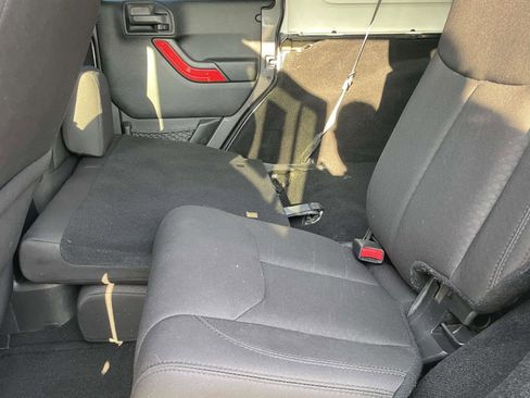 Used 2017 Jeep Wrangler Unlimited Sport w/ Quick Order Package 24S image 15