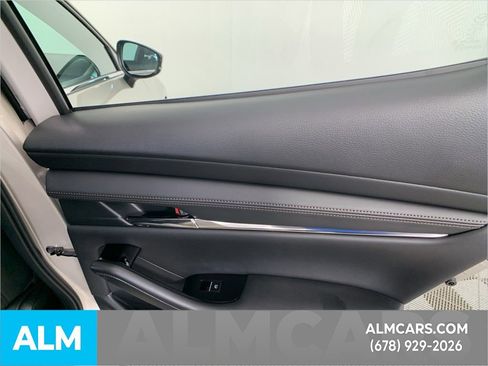 Certified 2025 MAZDA MAZDA3 Hatchback w/Premium Plus Pkg image 32