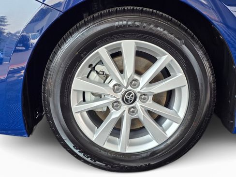 Used 2025 Toyota Camry LE FWD image 11