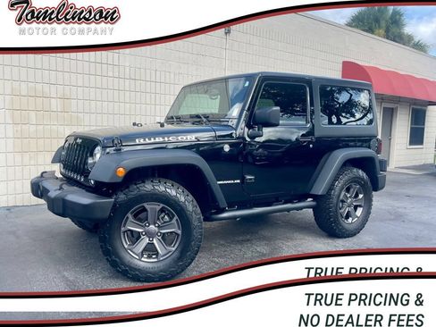 Used 2017 Jeep Wrangler Rubicon w/ Power Convenience Group AWD/4WD image 1