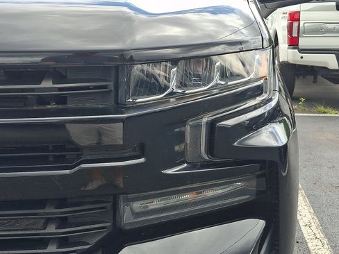 Used 2021 Chevrolet Silverado 1500 LT Trail Boss w/ Convenience Package II AWD/4WD image 4