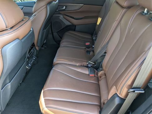 Used 2024 Acura MDX SH-AWD w/ Advance Package image 28