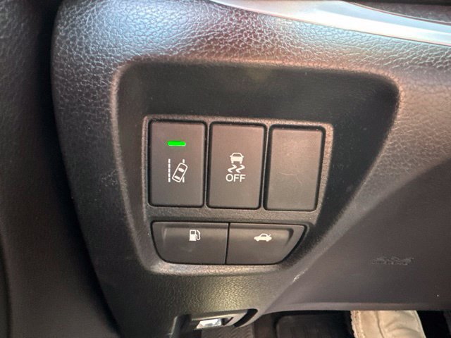 Used 2015 Acura TLX w/ Technology Package AWD/4WD image 28