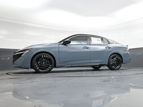 New 2026 Nissan Sentra SR FWD image 45