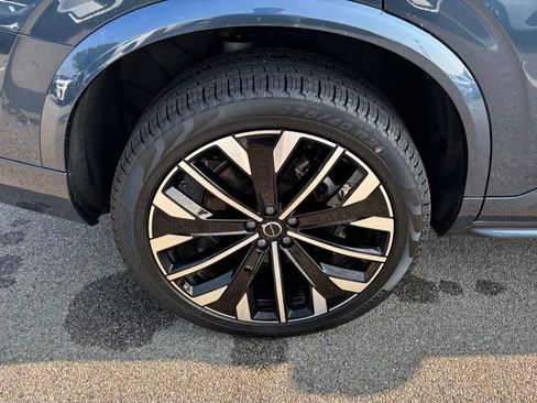 Certified 2026 Volvo XC90 B6 Plus w/ Protection Package Premier AWD/4WD image 37