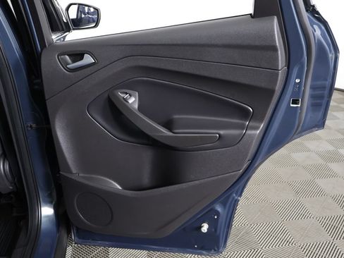 Used 2019 Ford Escape SE FWD image 22