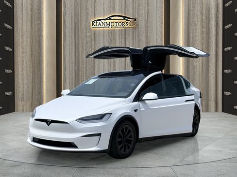 Used 2023 Tesla Model X AWD/4WD image 22